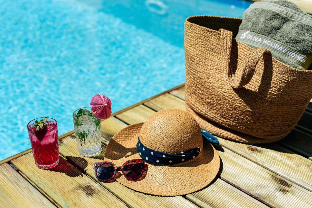 Oliva Holiday Homes Dhiyeliotika Ngoại thất bức ảnh